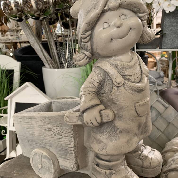 Dziewczynka z wózkiem h - 45 cm