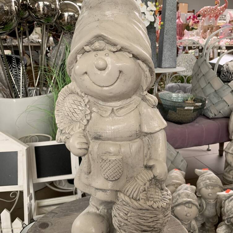 Chłopiec z beczką  h - 54 cm