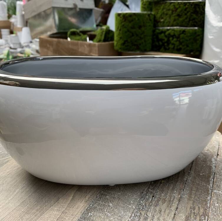 Doniczka, szerokość 17 cm